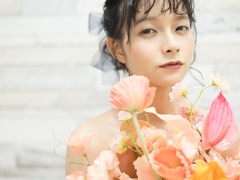 アクセサリーや小物なども。細部にまでこだわって