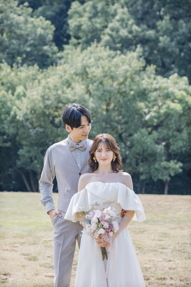 【ロケーション撮影】自然あふれる平和公園で!洋装1着+全データ付プラン