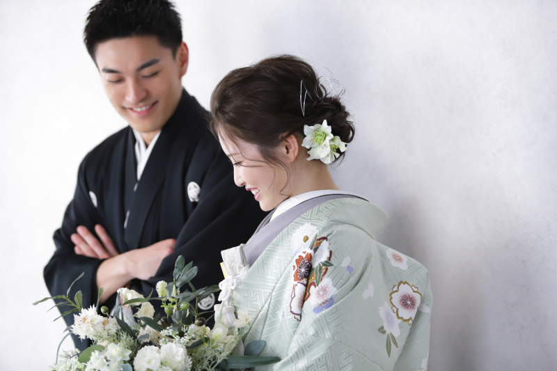 ファミリーウェディング|和装or洋装どちらか1着【土日祝追加料金0円】美肌レタッチデータ90カット込み