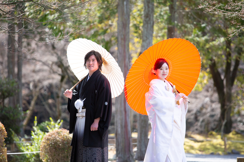 お二人揃って番傘ショット