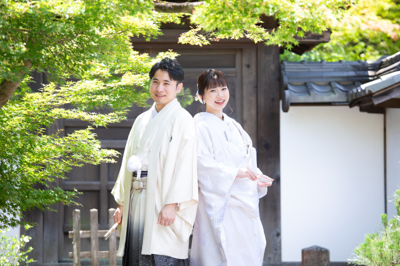 白×白でお寺へ