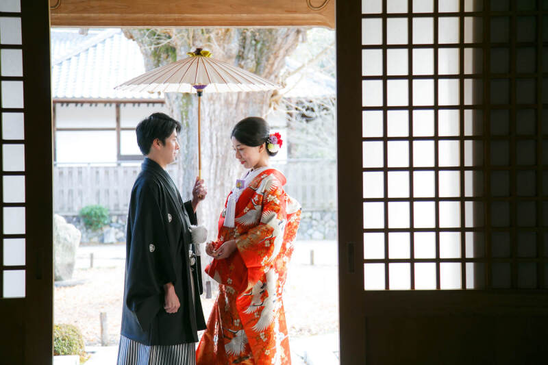 厳かな表情がとっても似合う