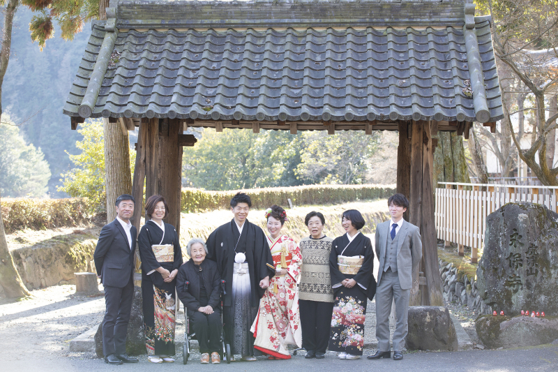 和装は多治見の永保寺で家族撮影を。