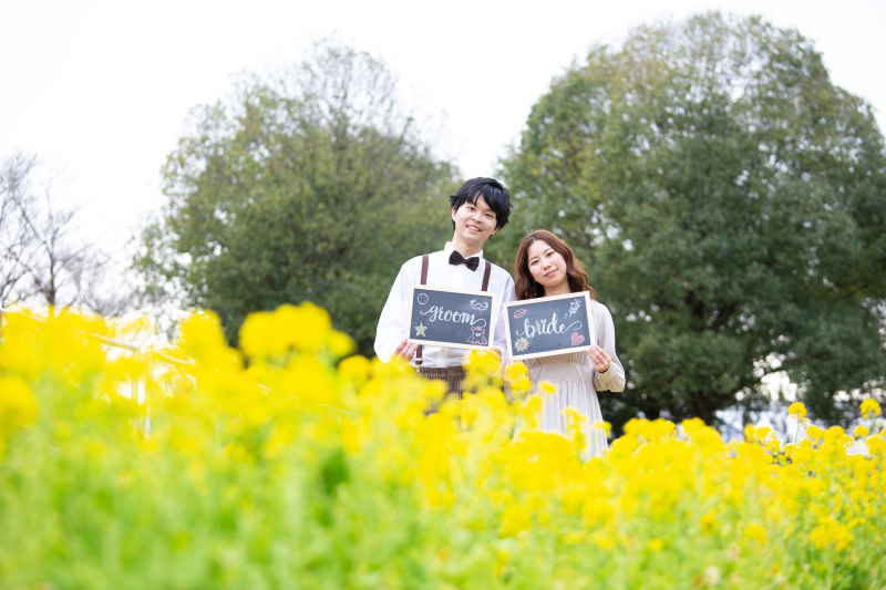 結婚式を前に、二人で記念にエンゲージメントフォト