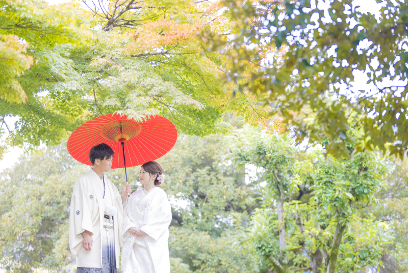移動せずにゆっくり写真を残したいお二人へ「和装」スタジオプラン【データ100カット付き】