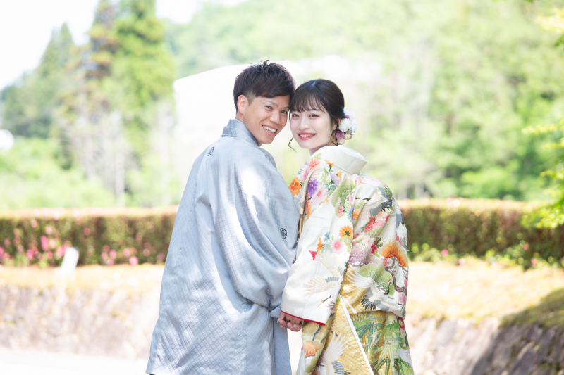 【メタリックウェルカムボード付き!】和装+洋装ロケーションフォトプラン