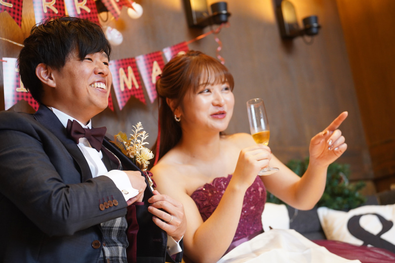 高砂席での乾杯！おふたりの笑顔が弾ける瞬間