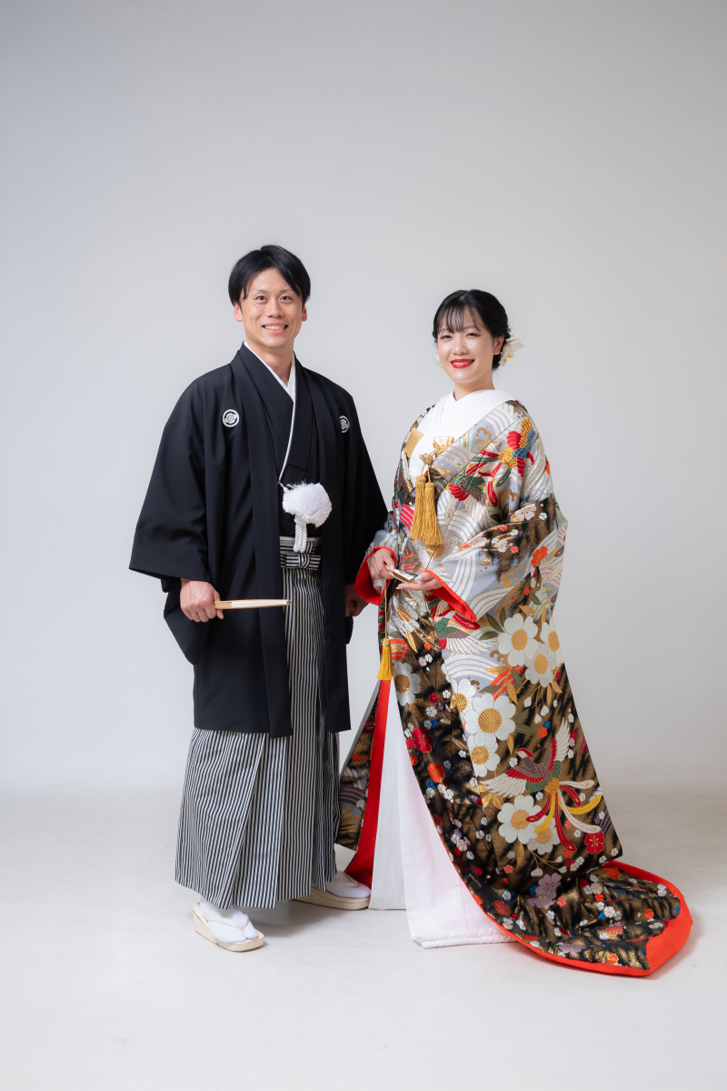 和装、凛とした立ち姿