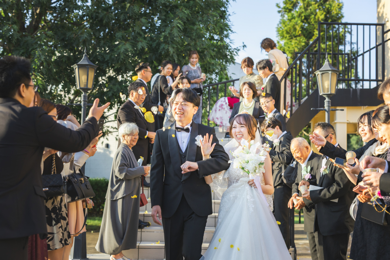 幸せのフラワーシャワー