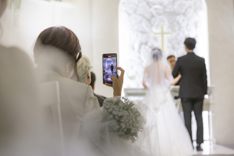 祝福のまなざしに包まれて