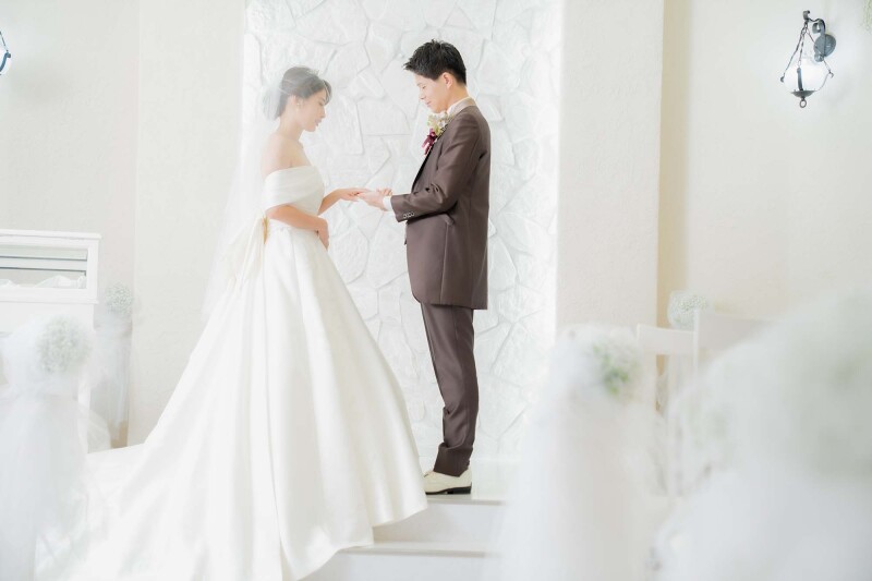 チャペルで指輪の交換 