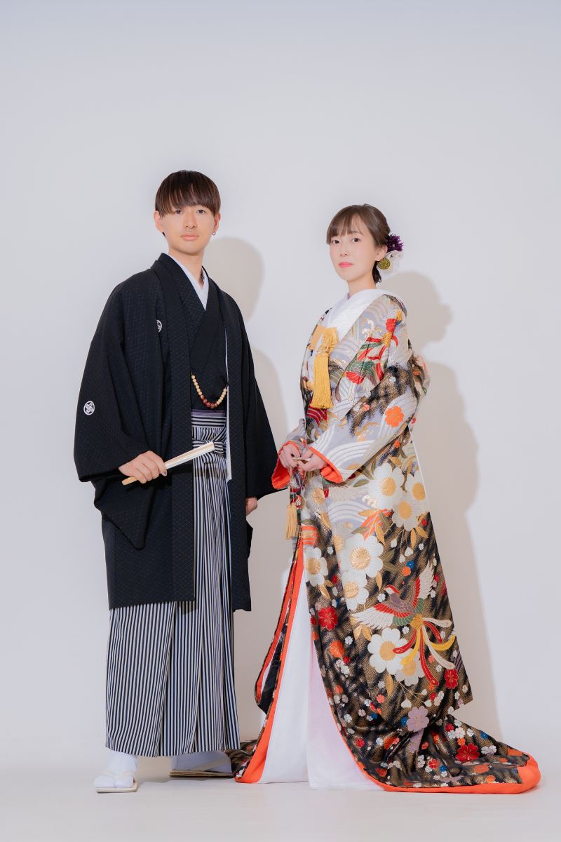 和の伝統を身に纏い、美しく立ち並んで