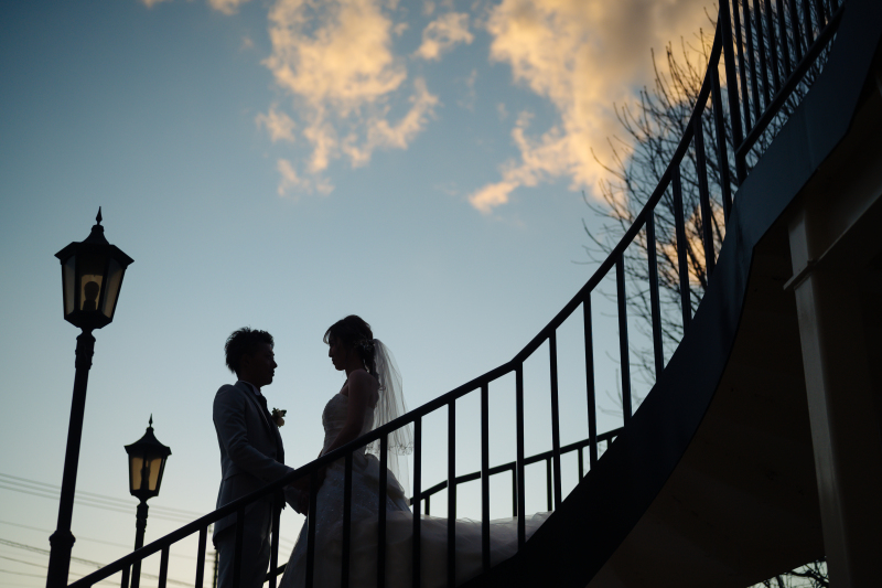 「陽光と花とふたり」のフォトウェディング
