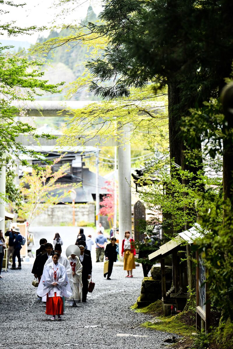 【厳かに凛と神に誓う神前結婚式】神社挙式プロデュース&前撮りプラン