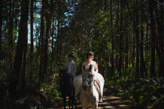 お馬さんとフォトウェディング