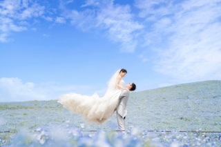 ひたち海浜公園で「洋装ネモフィラ撮影」と「和装スタジオ撮影」