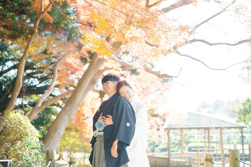 紅葉の小道でのひととき