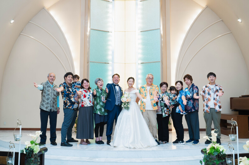 家族と一緒に記念撮影