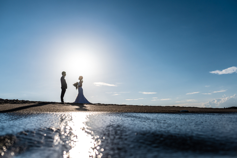 クールなシルエットも