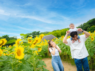 「フォトウェディング」「結婚式」から始まり二人の人生は更なる節目へ。一度きりの関係ではなく今後の人生に《写真》のお供を。そんなお付き合いを目指してます!!