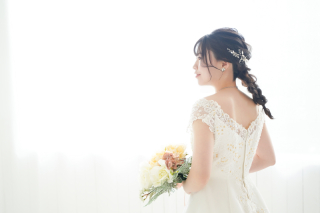 【春フォト応援★5/10まで】ドレスも和装も欲張りに♪ 衣裳2着＆200カット＊美肌補正データ付