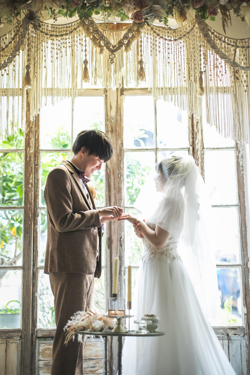 マクラメ飾りの空間で指輪の交換を♪