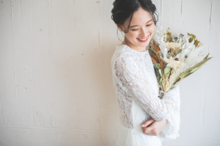 ドライフラワーのブーケでおしゃれに可愛く！