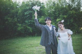 身近な緑の中で、ふたりらしい時間