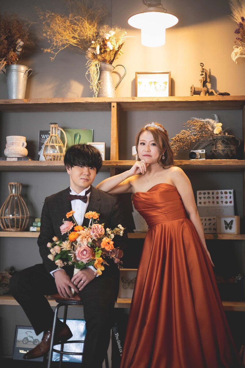 澄ました顔でクールに