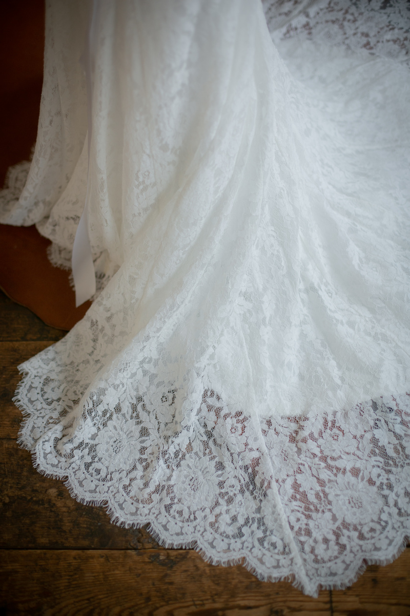 EARTH STUDIO_衣装の試着ができる