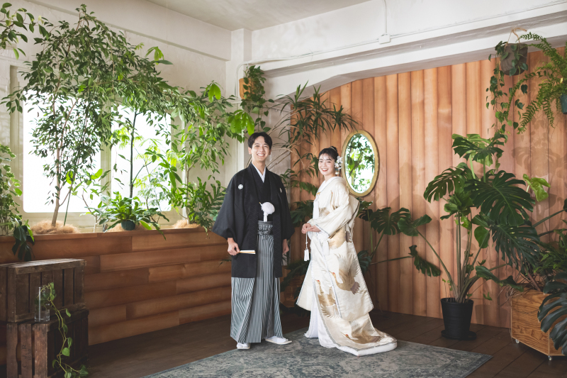 【スタジオ】洋装1点 & 和装1点|120分撮影|データ100カット// キャンペーン中 ¥198,000 ▷ ¥170,500