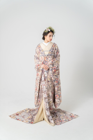 リラ　（グレイ）