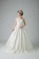 胸元パール刺繍サテンAライン（60340）