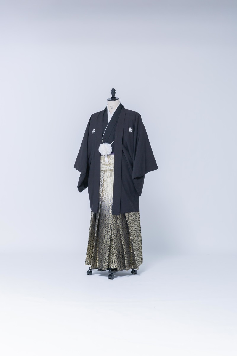 黒 亀甲ゴールド 衣装 ドレス Studio Aqua 新宿店 Decollte Company 東京都でフォトウェディング探すならphotorait