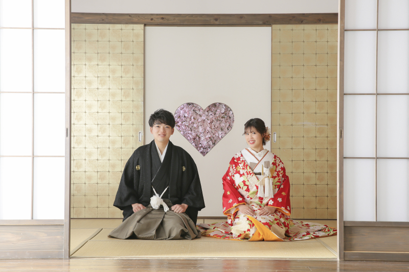 猪目窓はピンク！