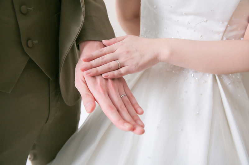 指輪のショットも！