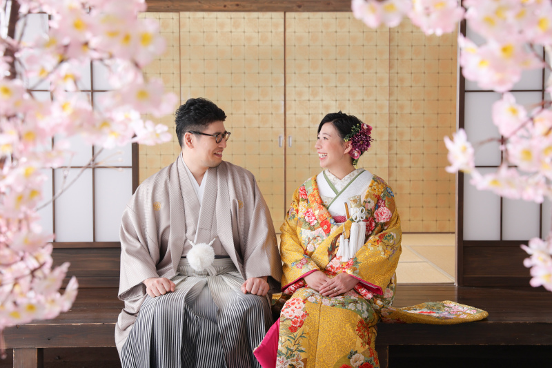 屋内庭園でお二人だけのウェディングフォト