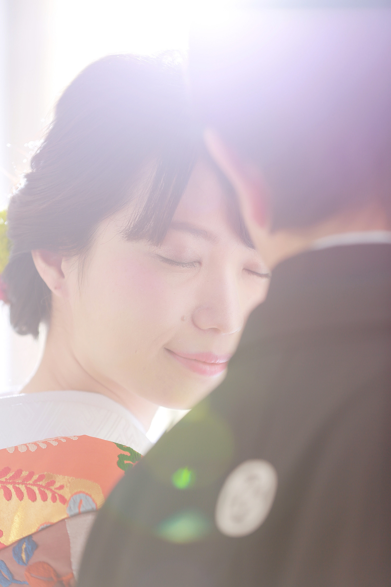 『逆光＋おデココツン』