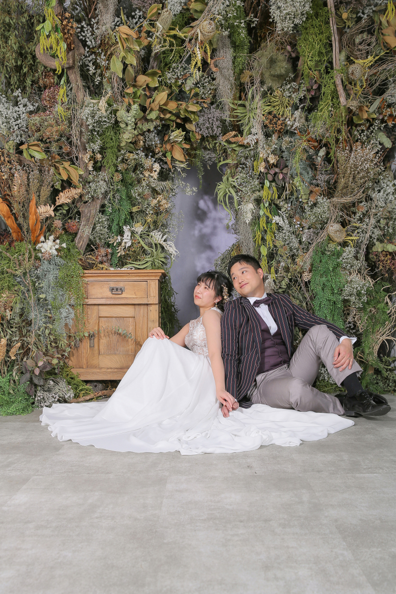 COOLがお好きでしたら森っぽい背景。