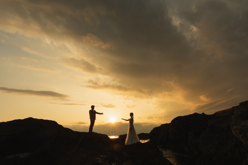 夕日をバックに、、