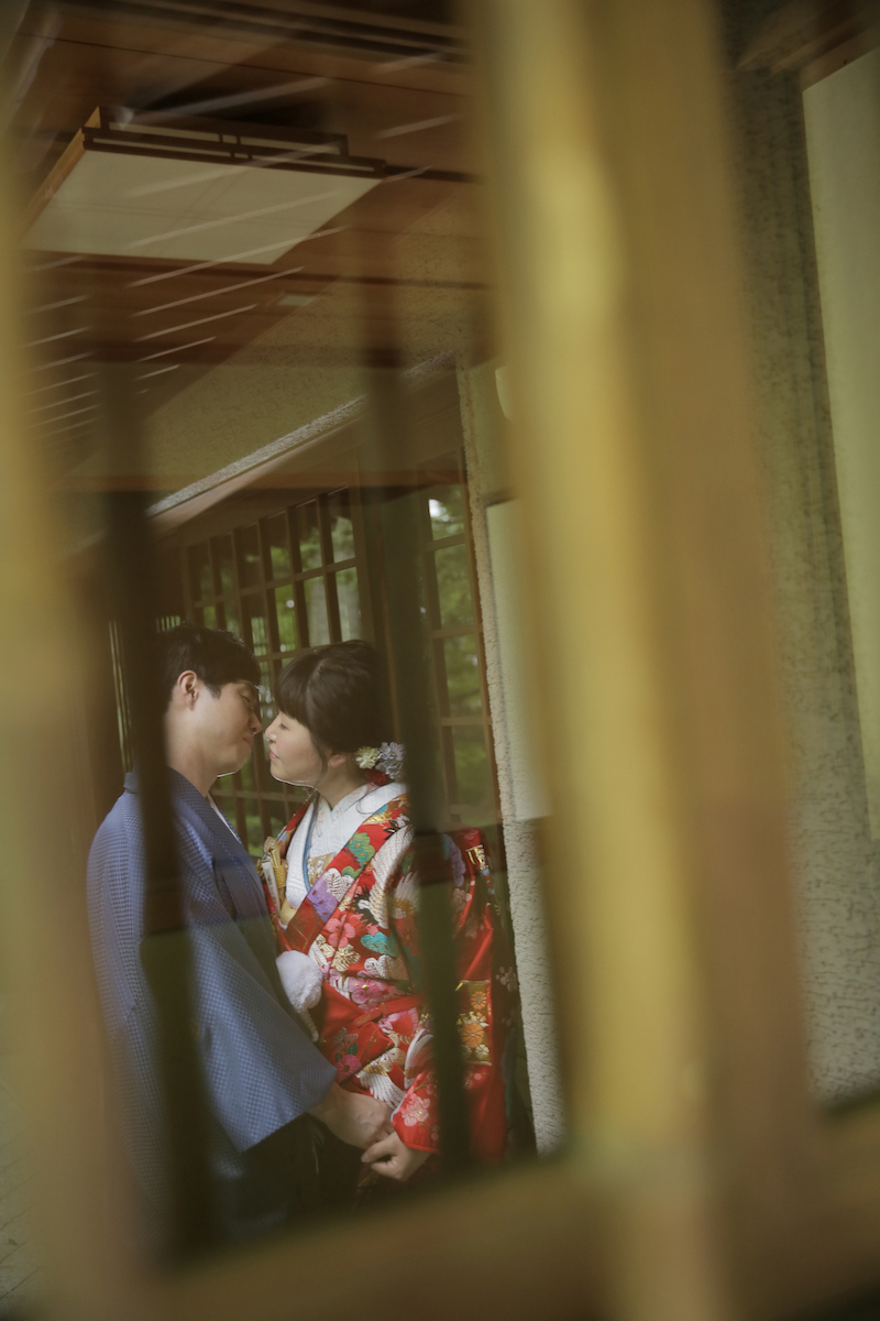 こっそりキス♡