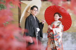 屋内庭園と洋装スタジオ