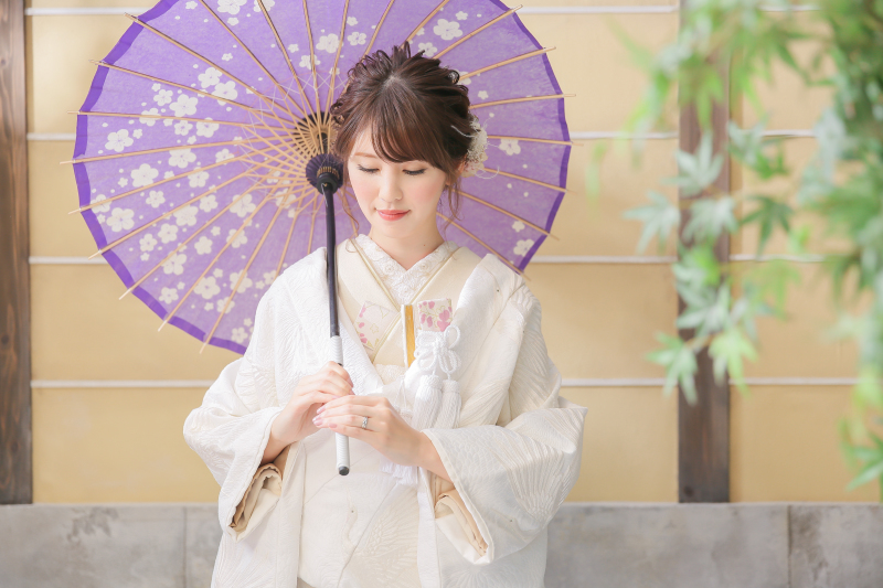 和傘はお嫁様を引き立てます
