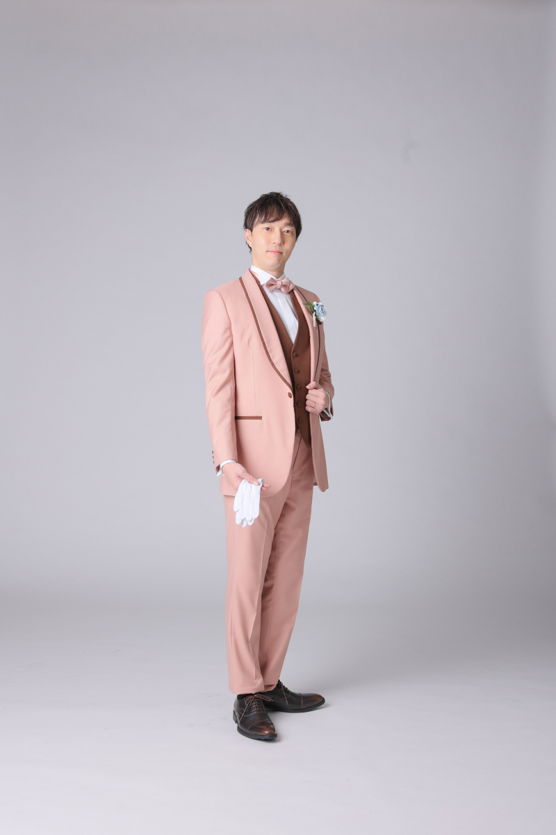 ピンクのタキシード