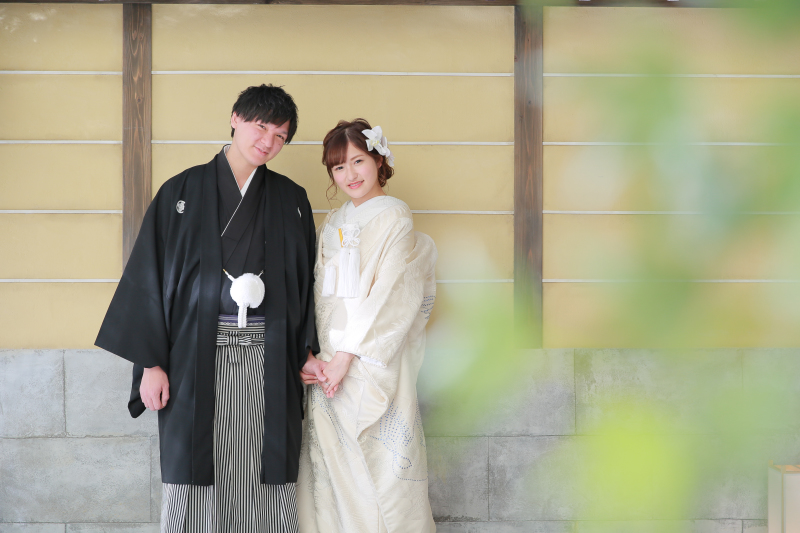 緑の葉とともに