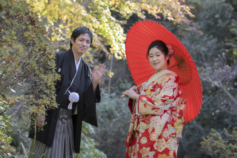 青空の下、甘泉園の紅葉で。