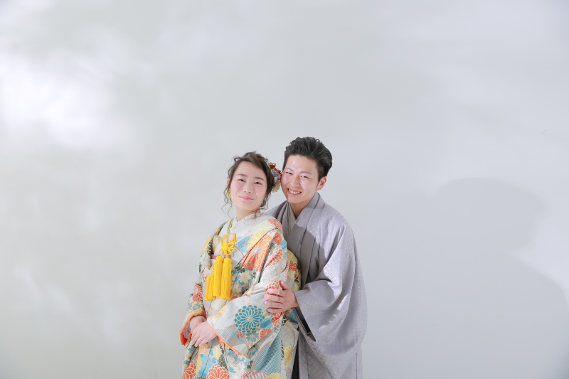 真っ白な壁でも