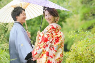 雨の日の和装ロケーション