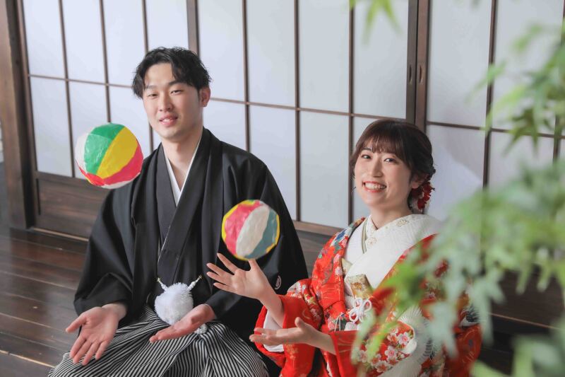 アイテム沢山の屋内庭園スタジオ