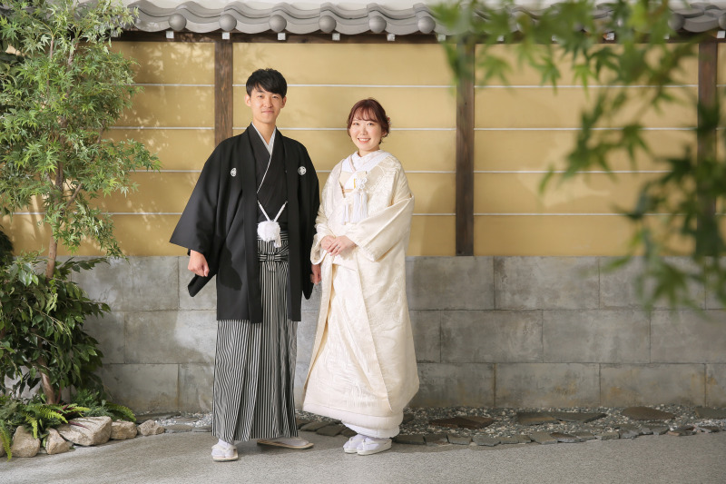 始めはかっちりショットから